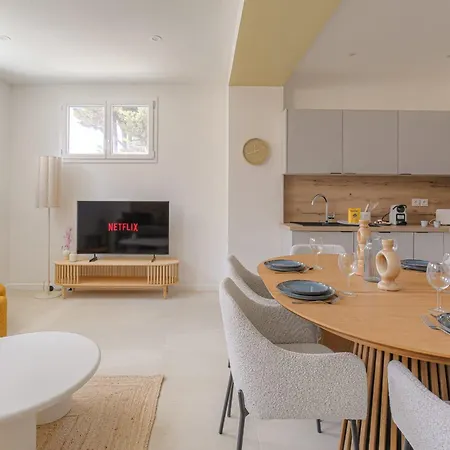 Spacieux Et Design De Standing
