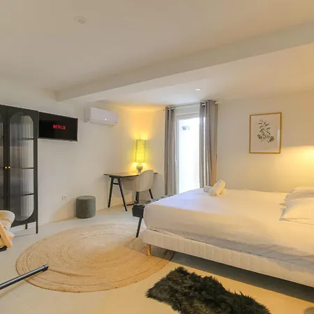 Spacieux Et Design De Standing