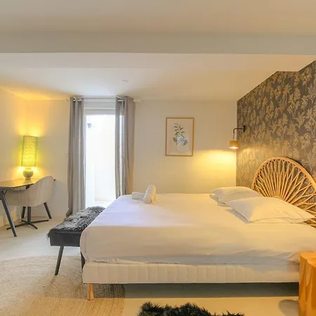 Spacieux Et Design De Standing Lägenhet